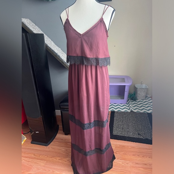 H&M Lace & Chiffon Maxi Dress - Picture 4 of 8